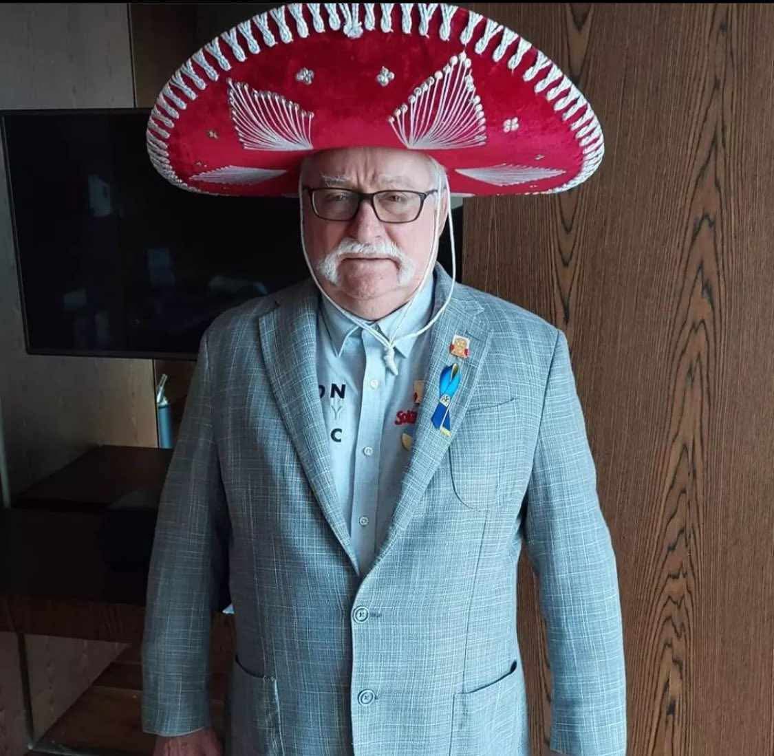 Shiyu ♑ | SAW TACO tweet media