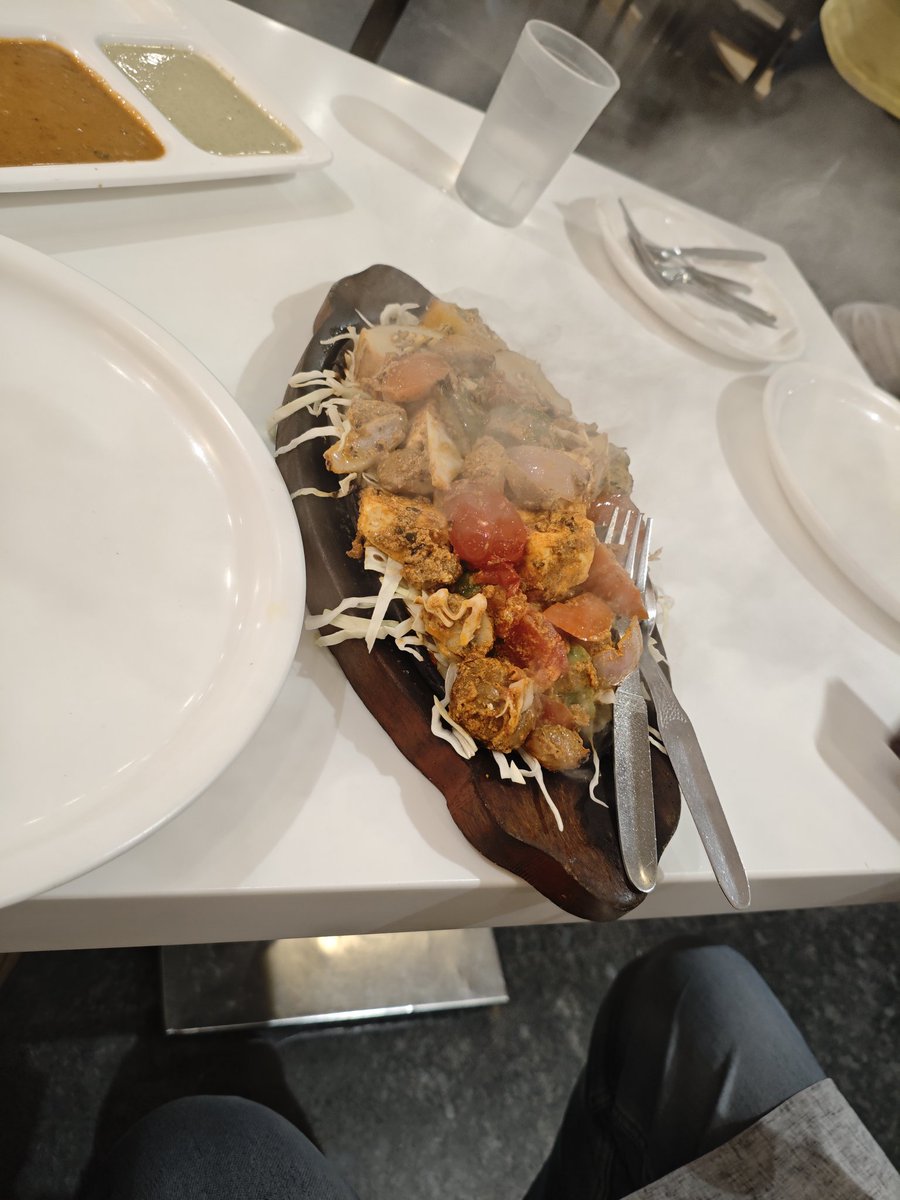 𝓛𝓪𝓶𝓫𝓸_𝐬𝐢𝐚𝐧 tweet media