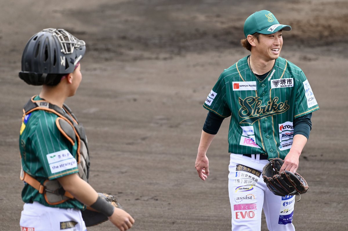 はるすけ tweet media