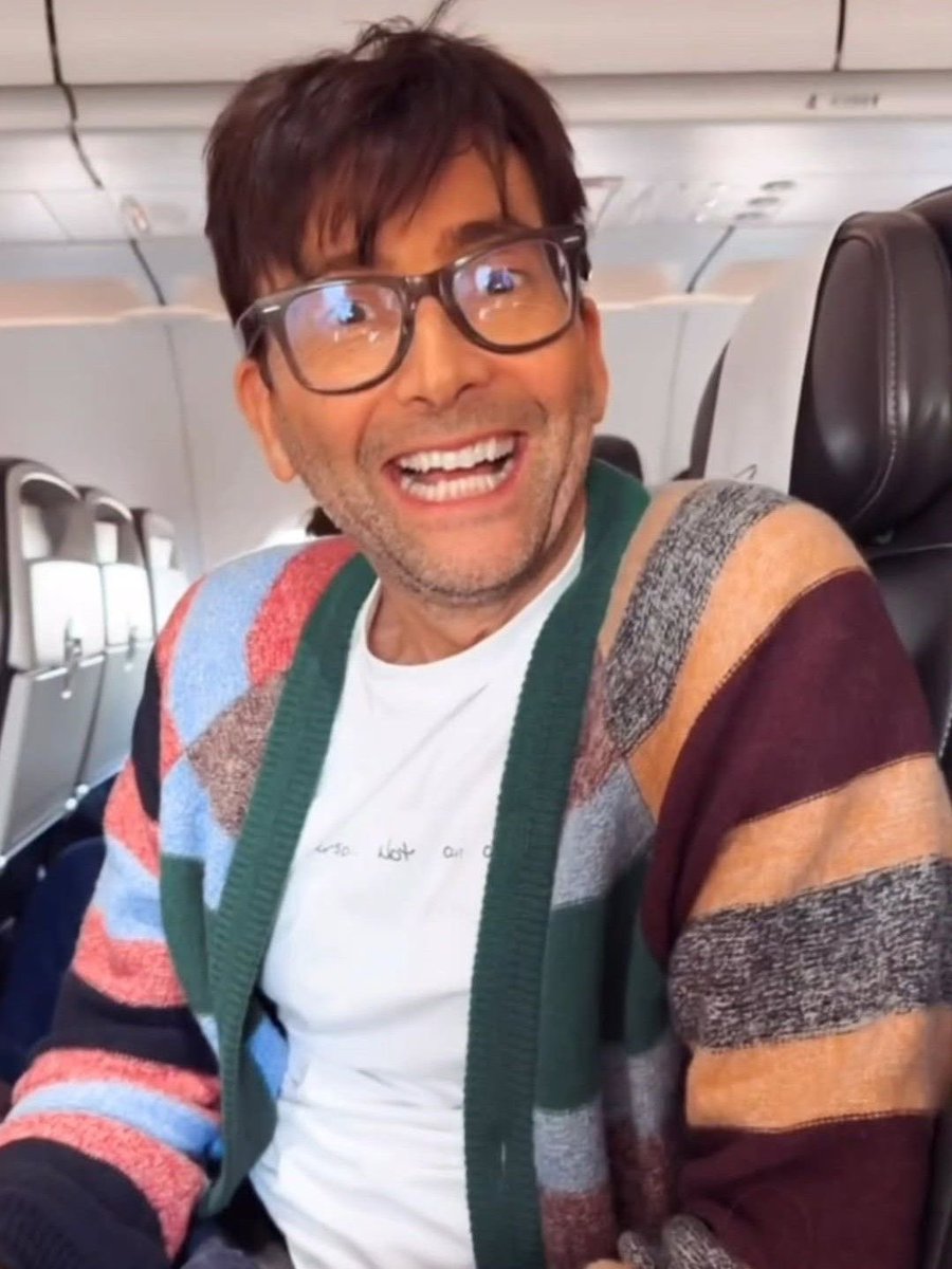 アレックとは違って本人めちゃ陽キャで死ぬ😂