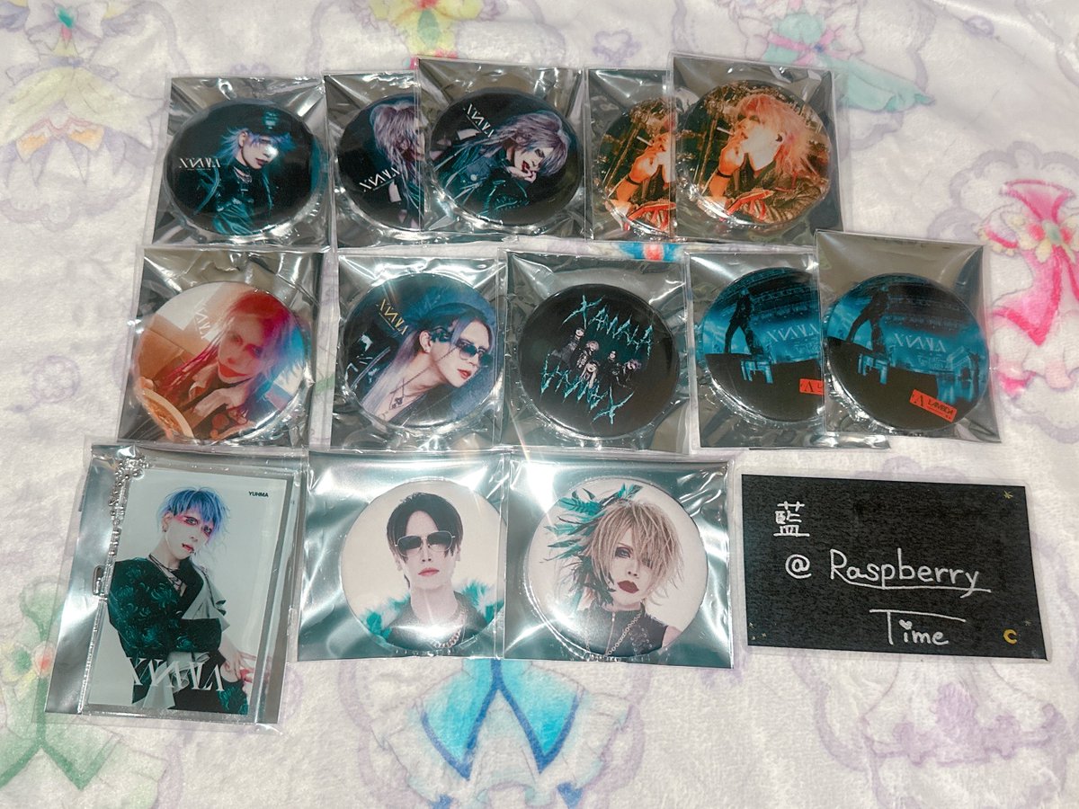 藍 tweet media