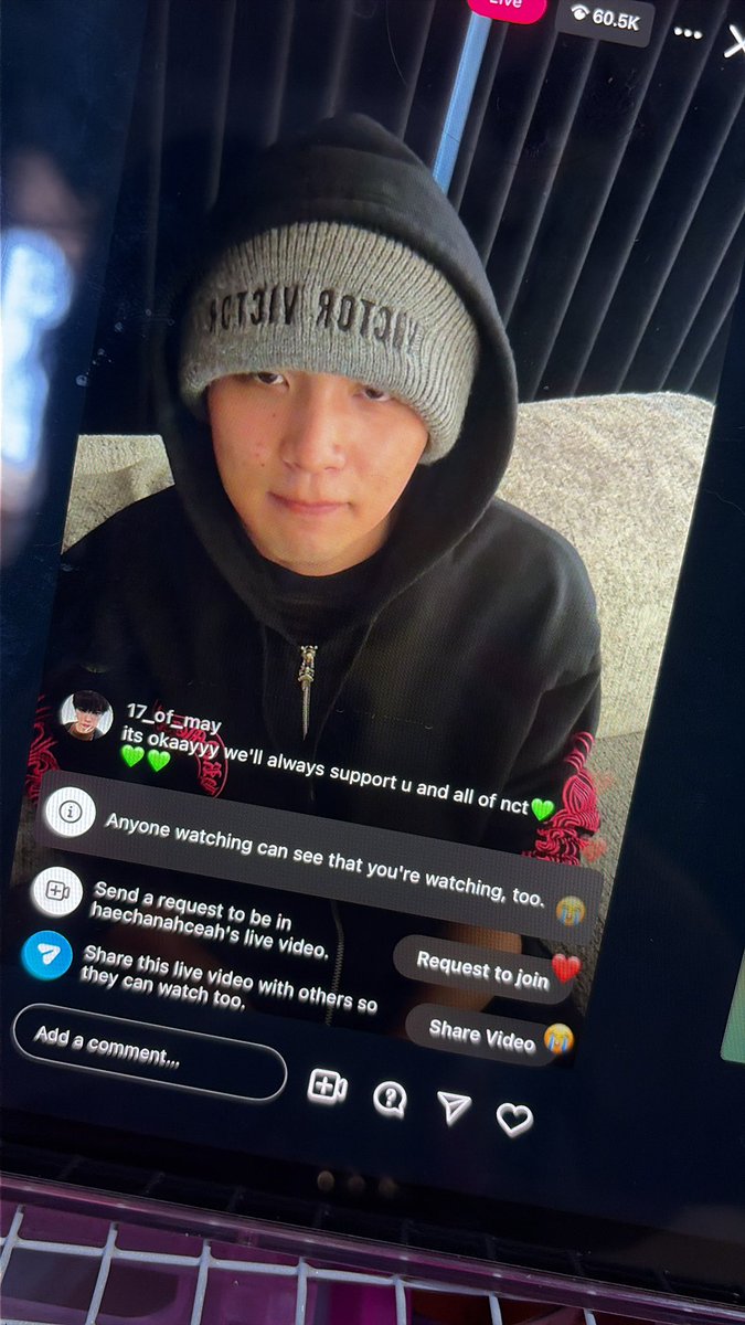 ezra 🩵 d-28 tweet media