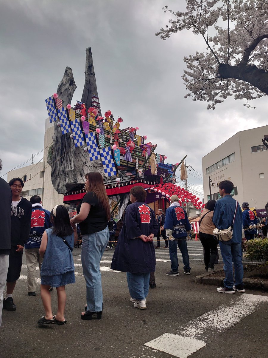 👑CR0WN👑 tweet media