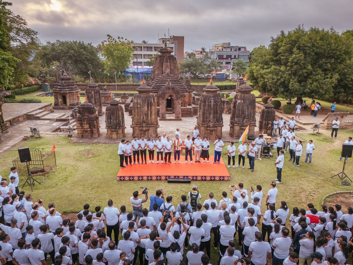 sports_odisha's tweet image. ମୁକ୍ତେଶ୍ଵର ମନ୍ଦିରଠାରୁ ରାଜାରାଣୀ ମନ୍ଦିର ପର୍ଯ୍ୟନ୍ତ ଆୟୋଜିତ ଐତିହ୍ୟ ଗଣଦୌଡ଼ ✨ 

#HeritageRun #FitIndia #ଓଡ଼ିଆପକ୍ଷ #ଓଡ଼ିଆଅସ୍ମିତା #ଐତିହ୍ୟଗଣଦୌଡ଼