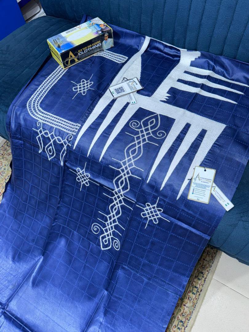 ABAZ_Clothing&Caps tweet media