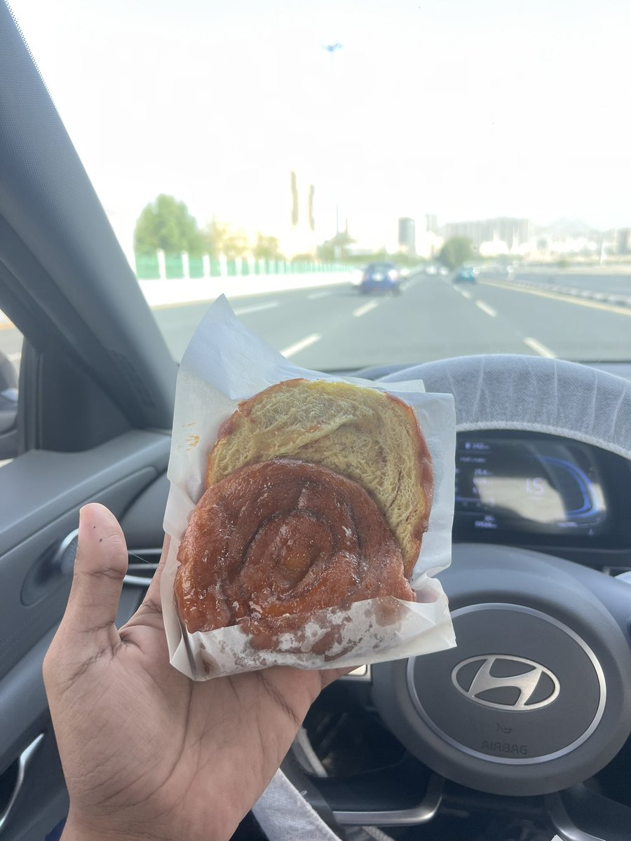 سكاي tweet media