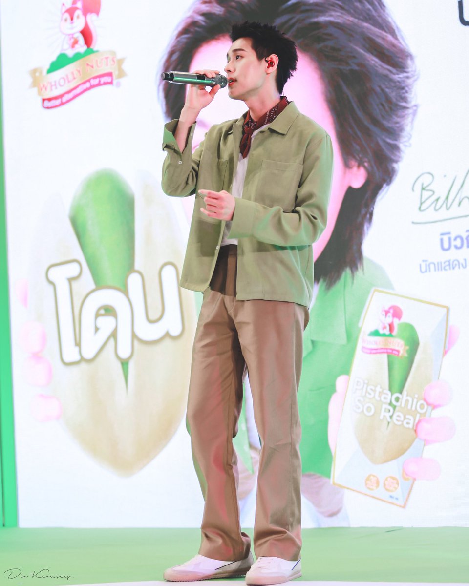 𝗱𝗶𝗮 ◡̈ 🤎🍃🍂 tweet media