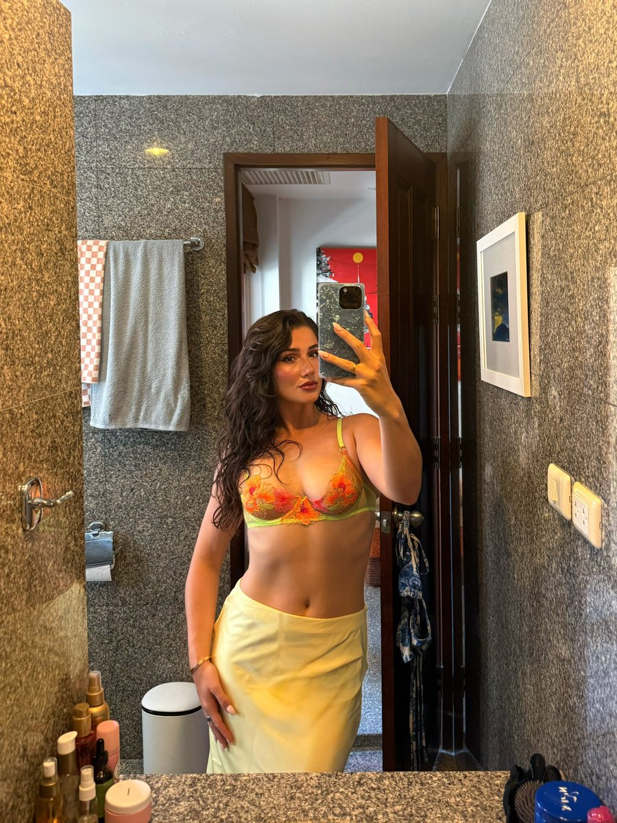 Princess Vanessa tweet media