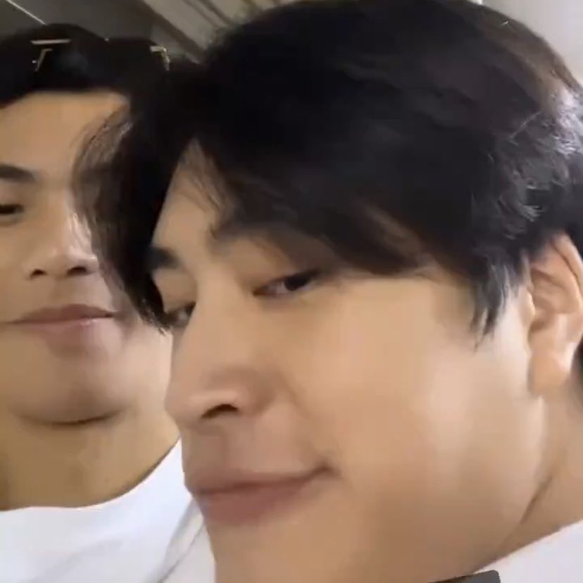 พอชอ tweet media