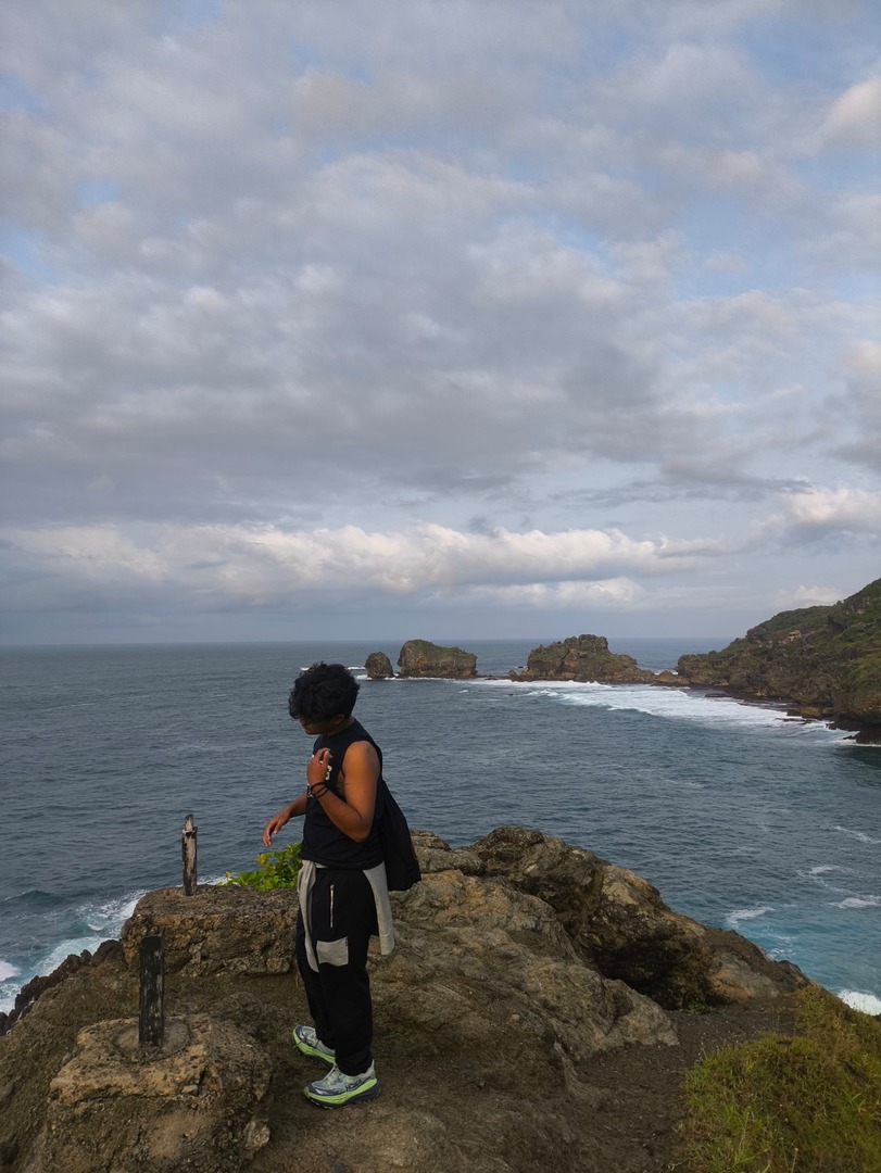 BUKAN BASE RATED tweet media