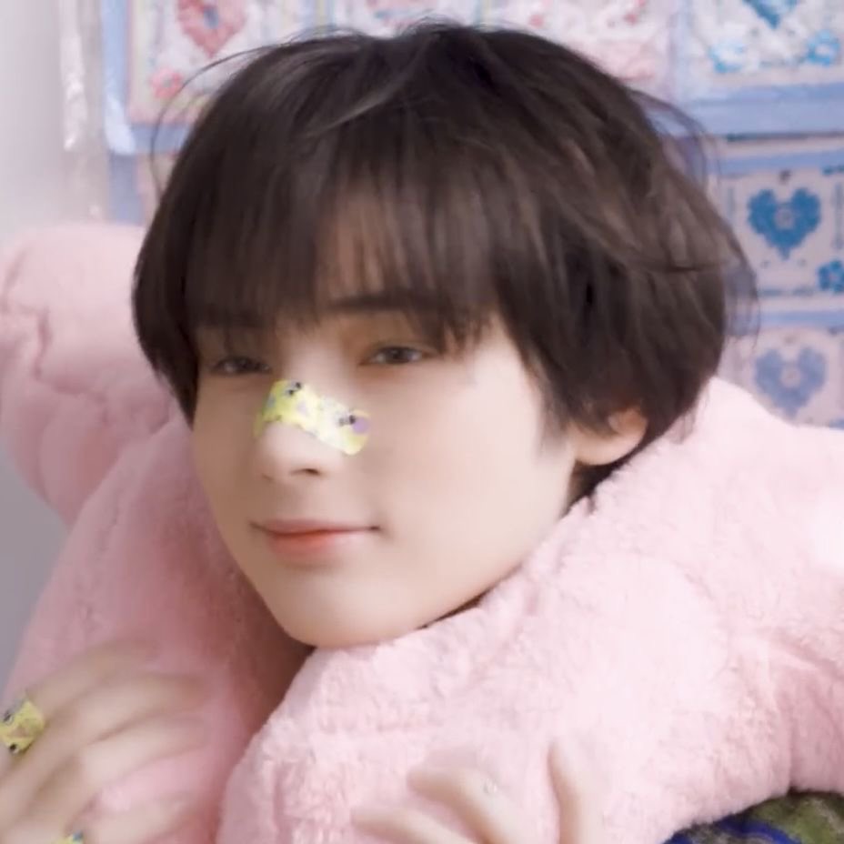 lixie ✧༺⭐️༻ 🍓 tweet media