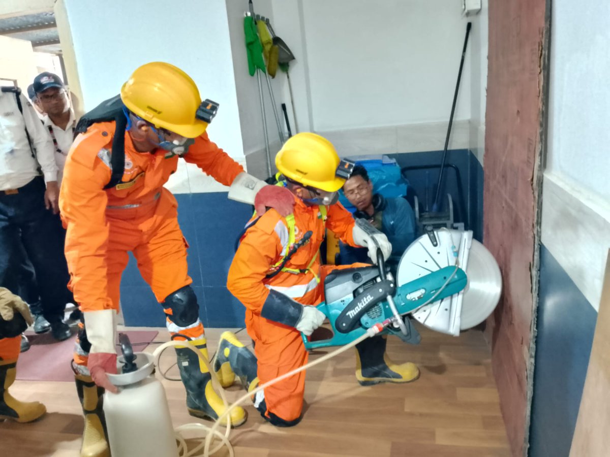 01NDRF Guwahati, Assam. tweet media