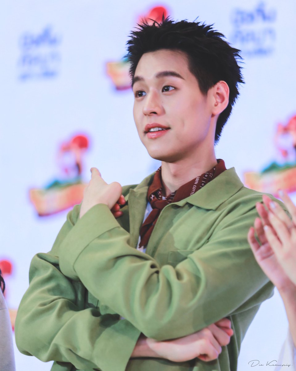 𝗱𝗶𝗮 ◡̈ 🤎🍃🍂 tweet media