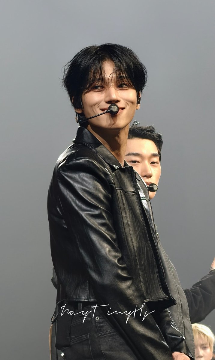 JWY safe place tweet media