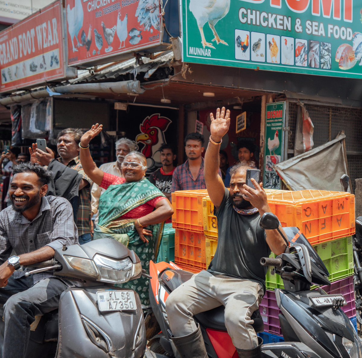 Immensely happy to have witnessed the roaring response on the ground in Keralam's Devikulam assembly constituency today while seeking the blessings of the Tamil brothers &amp; sisters in Munnar while we campaigned for our winning NDA candidate and three-term MLA, Thiru S.Rajendran