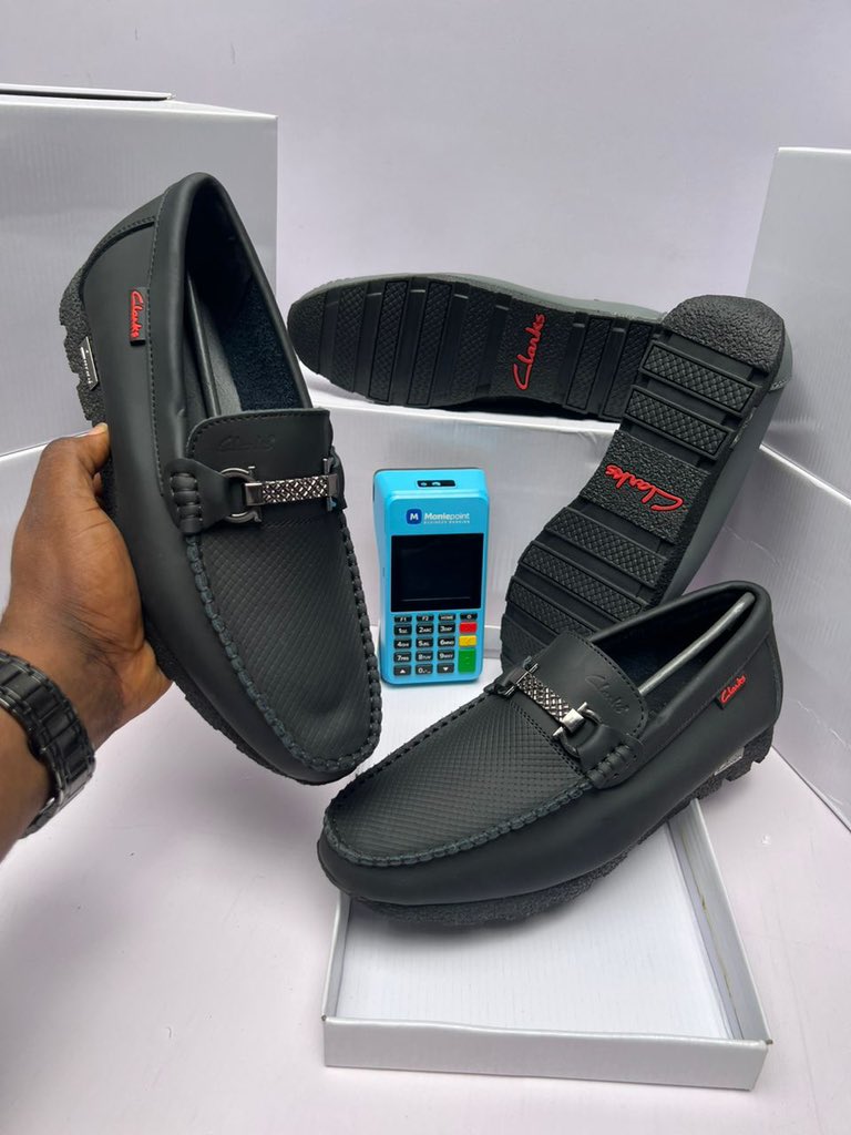 Dinero Crocs 🚚 tweet media