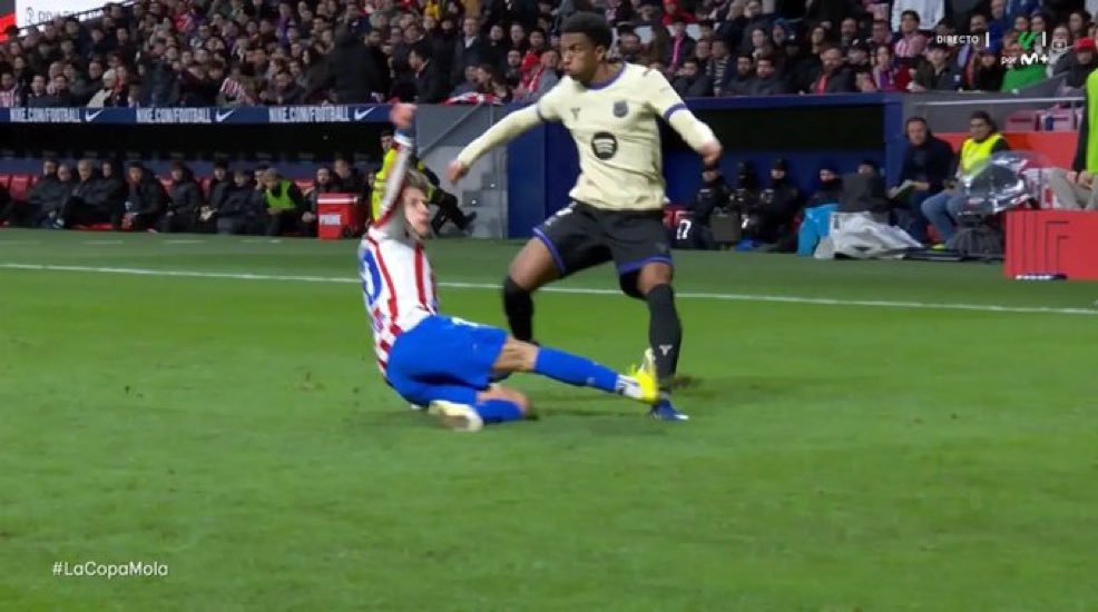 ᴀᴅʀɪᴀ́ɴ sᴀ́ɴᴄʜᴇᴢ tweet media