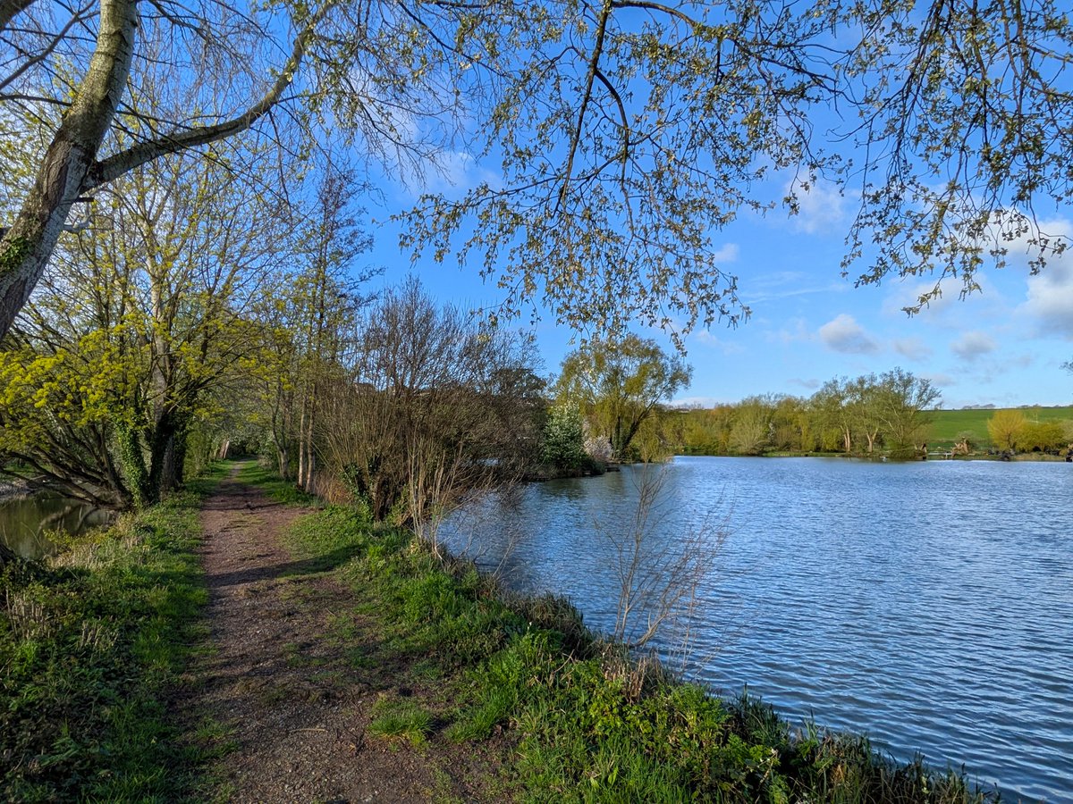 glynn_adams's tweet image. Happy Easter everyone 🐇🐤
A nice bright morning here in #somerset but feeling chilly 🌤️