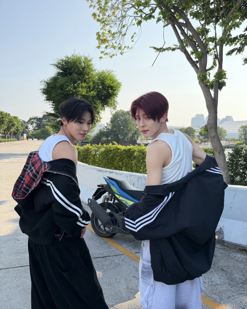 ssapga_neung's tweet photo. ❤️🖤 https://t.co/6mzU0yGqml