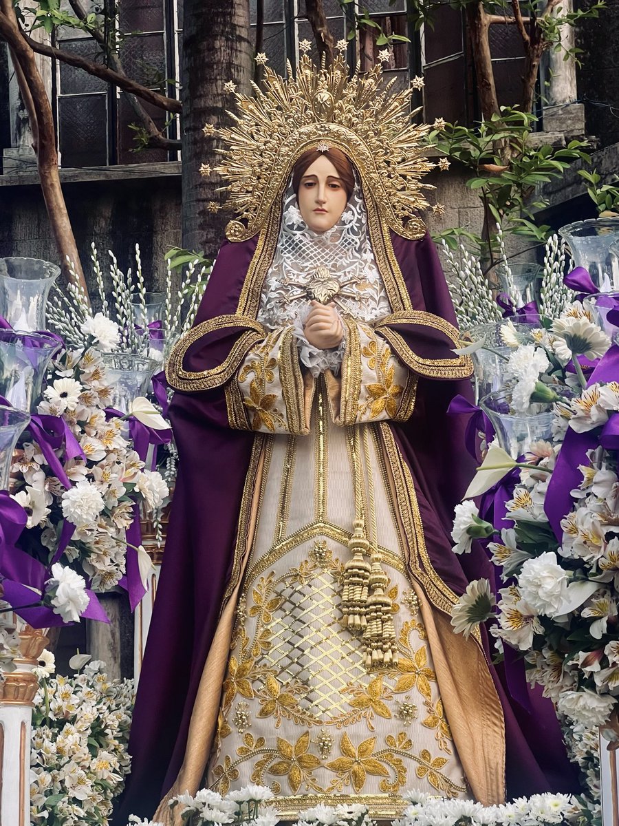 artnipatola tweet media