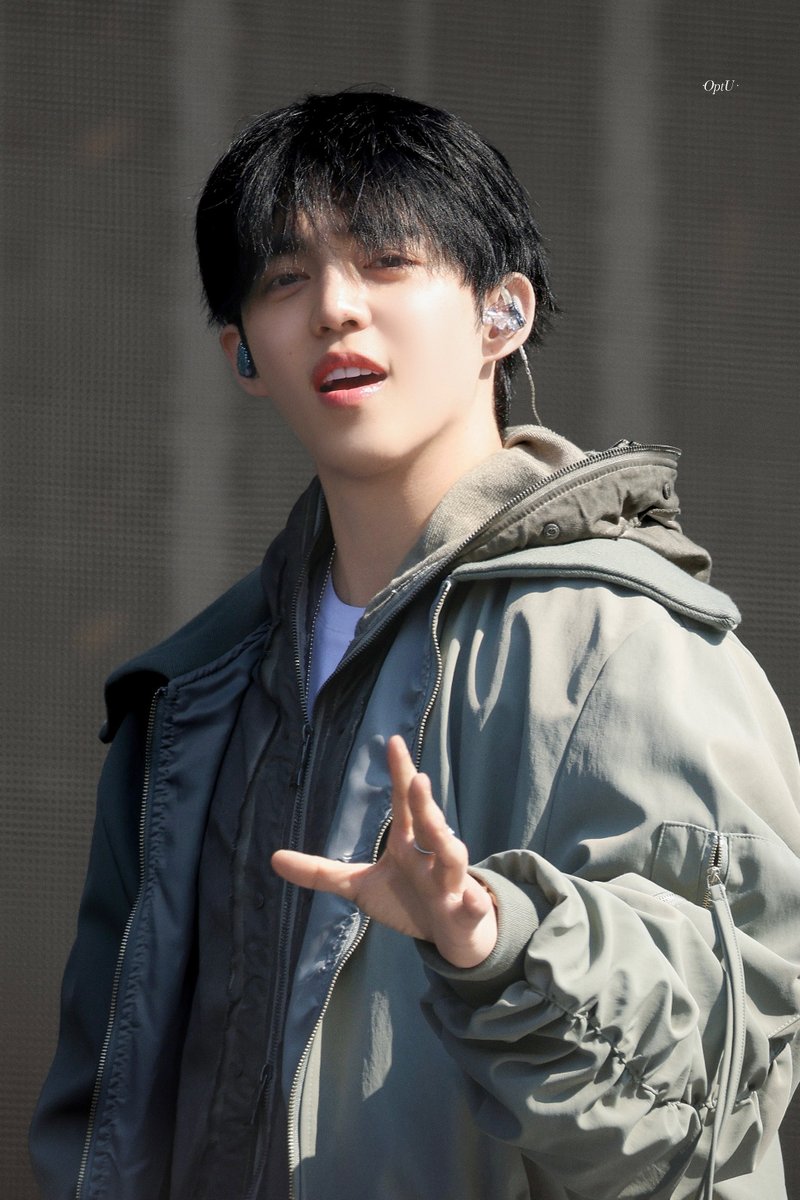 OptUScoups's tweet photo. 260405

#에스쿱스 #SCOUPS
#승철 #최승철 
#세븐틴  #SEVENTEEN  
@pledis_17 https://t.co/qgpn5hRro5