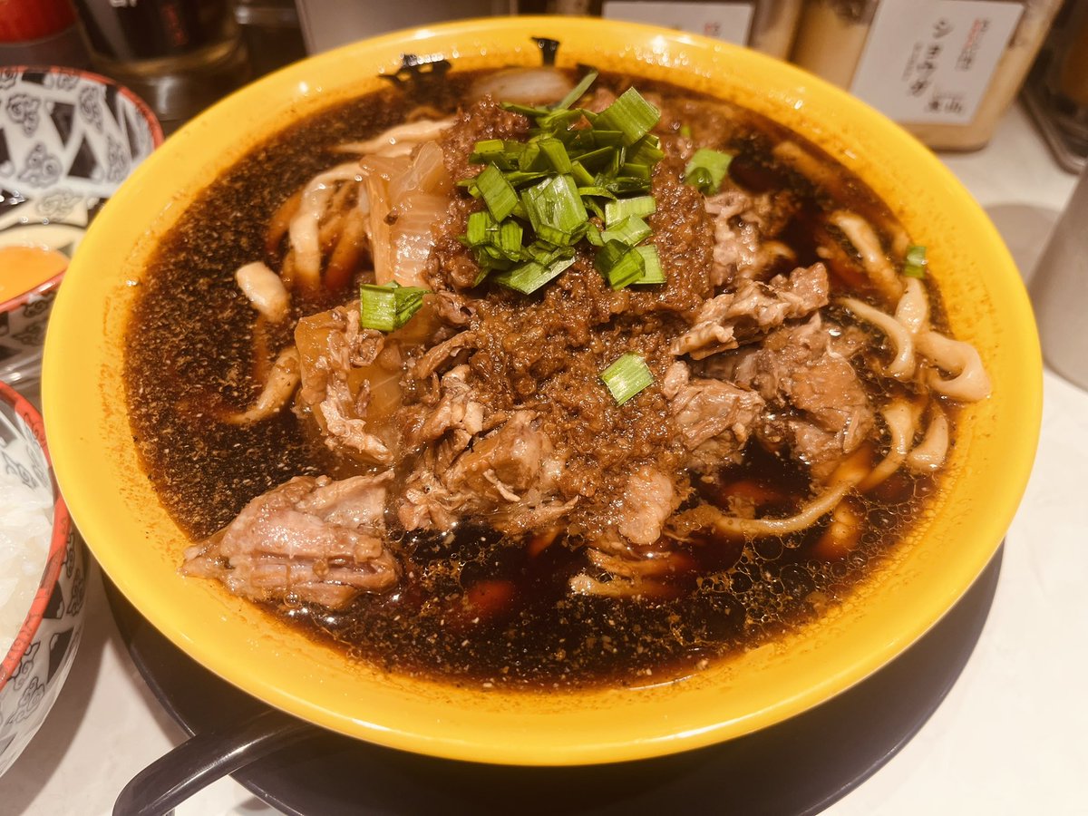 やくみ tweet media