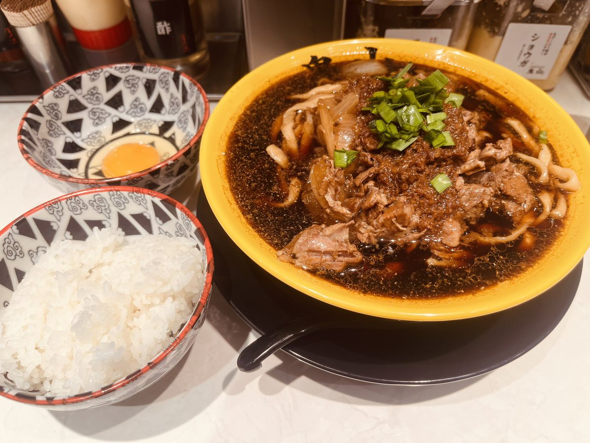 やくみ tweet media