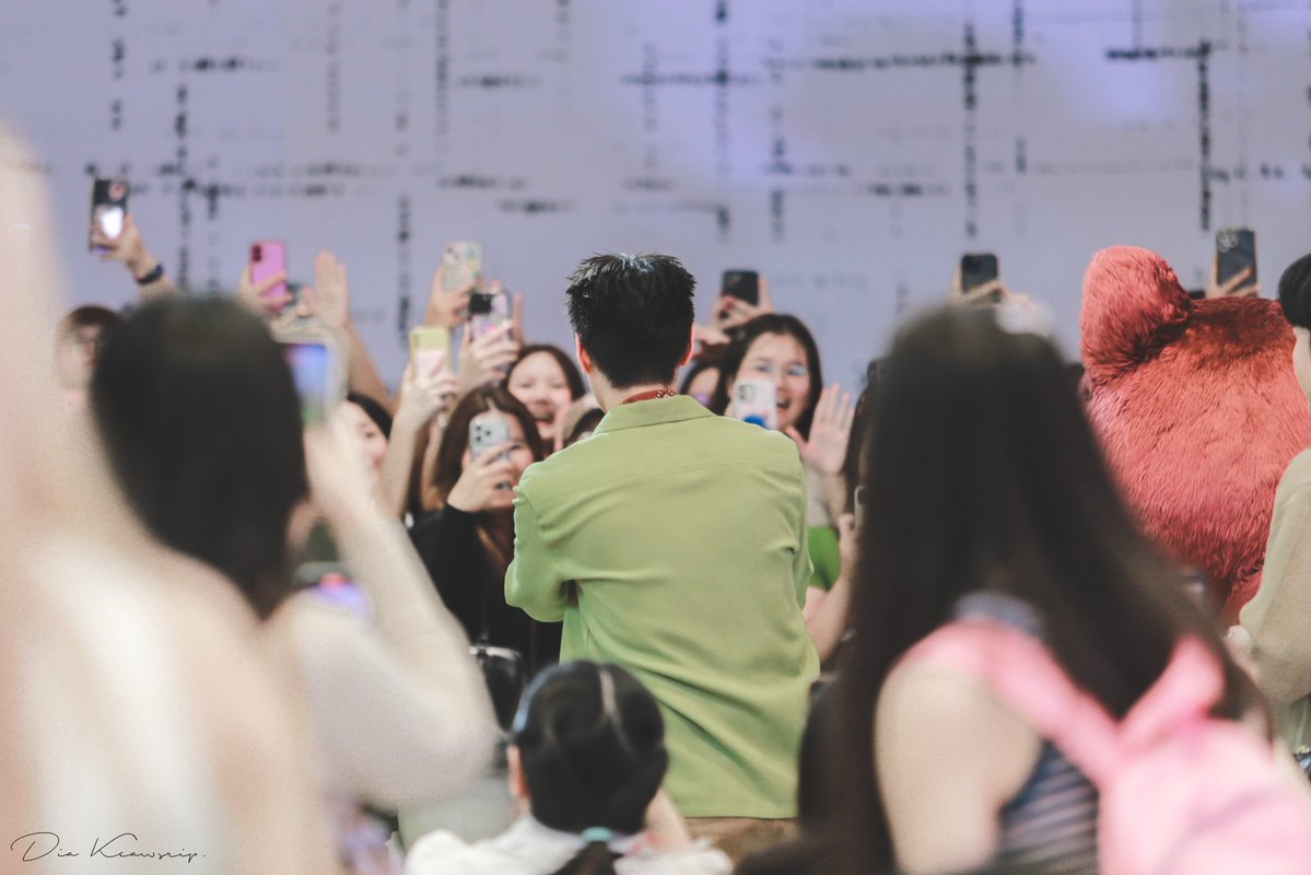 𝗱𝗶𝗮 ◡̈ 🤎🍃🍂 tweet media