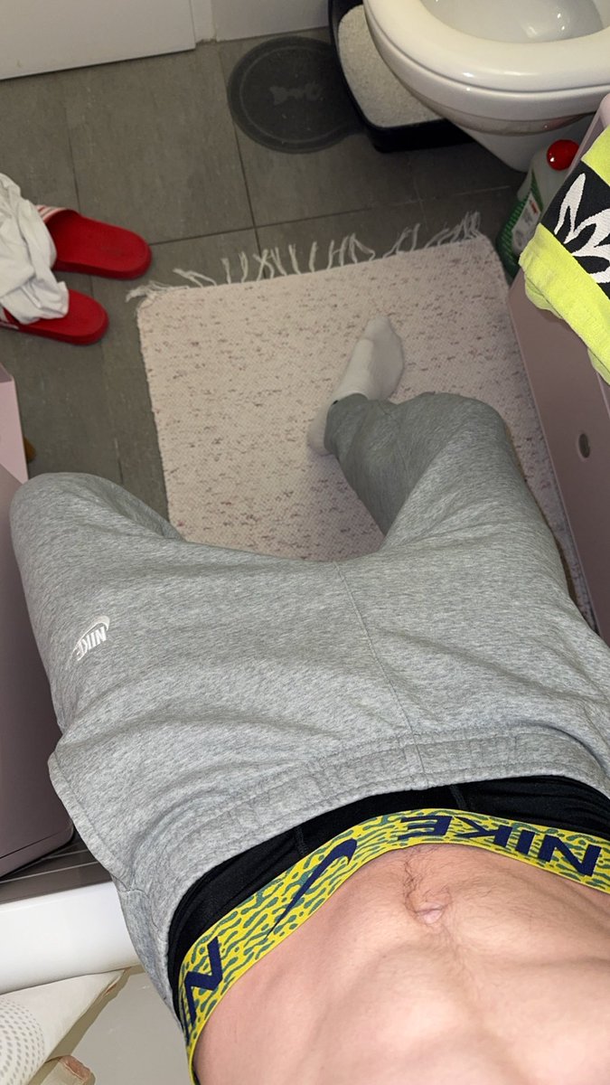 Mistral_Off tweet media