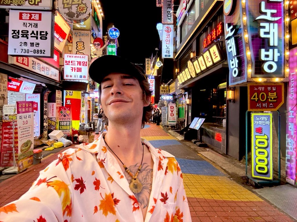 Viktor 🧡 tweet media