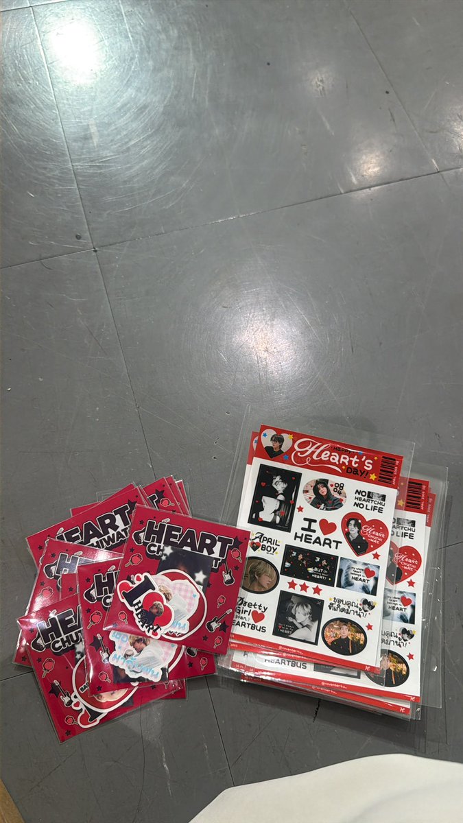november4u_'s tweet photo. อยู่ข้างตรงบูทเธอมากับฝนนะคะ
#23rdFirstsThatLastHeartBD https://t.co/KSzXb03fuL