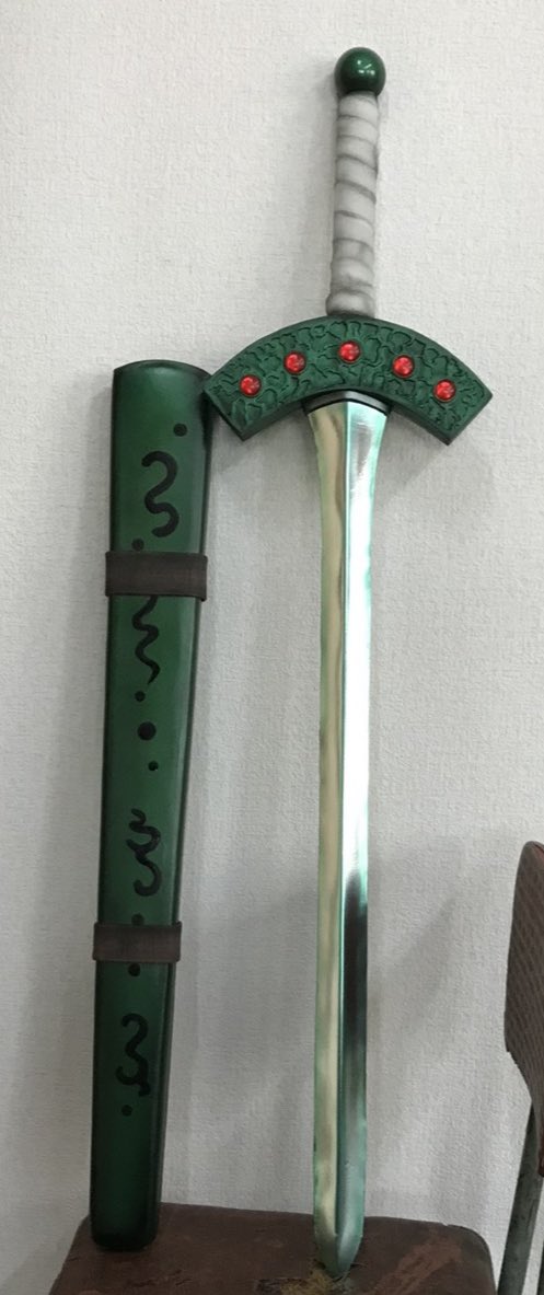 odEXmachina's tweet photo. 過去物　トーンタンタン剣

羌瘣の緑穂 https://t.co/YPED8dMgNw