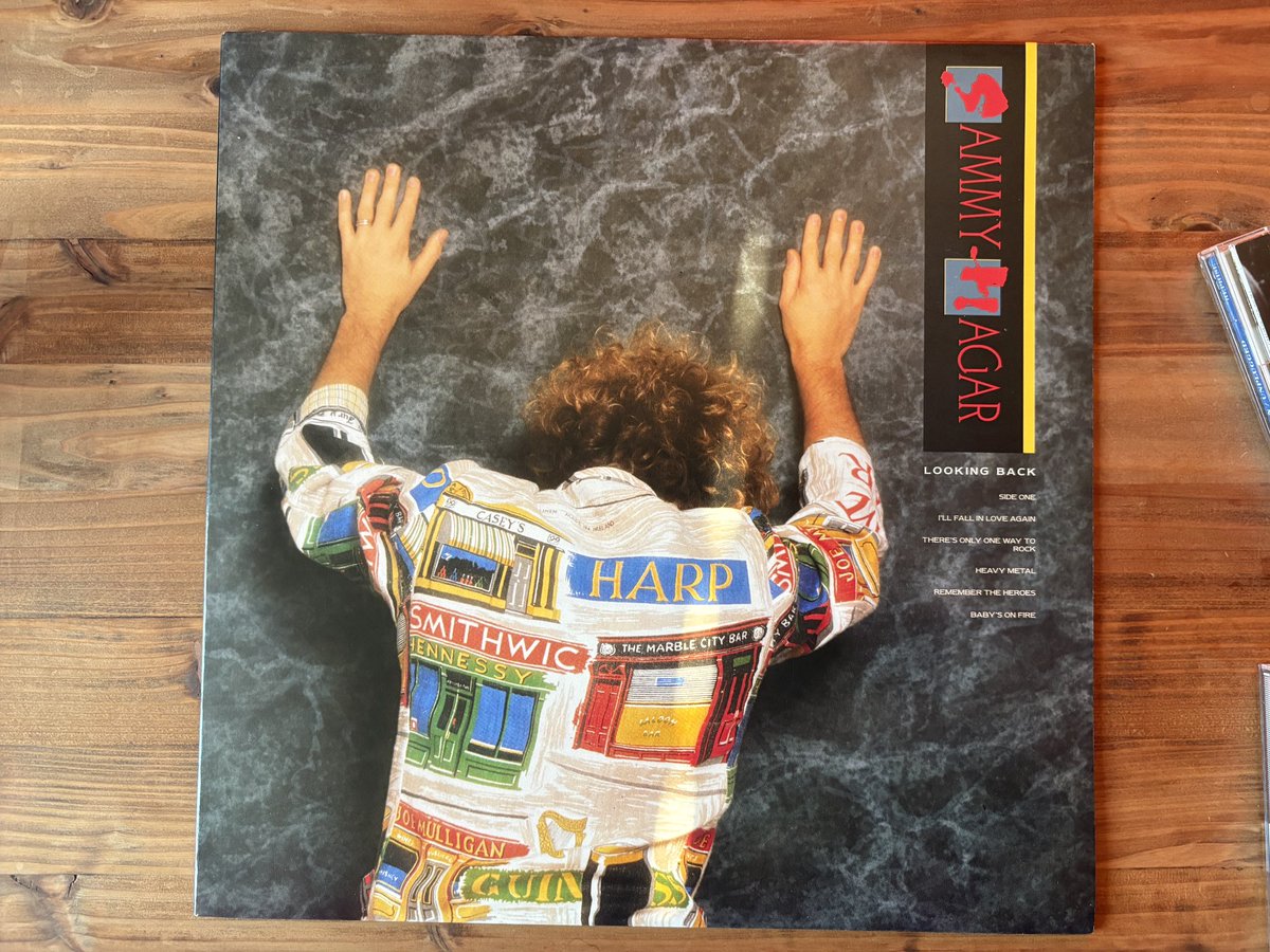 lefty_angler's tweet image. 今日は、鶏皮で早めのスタートです。
IPA（インドの青鬼）フルーティで美味しい🍺
♫は、#SammyHagar  #LookingBack 
です。おそらく洋楽聴かない人でも知っている曲が入ってます。