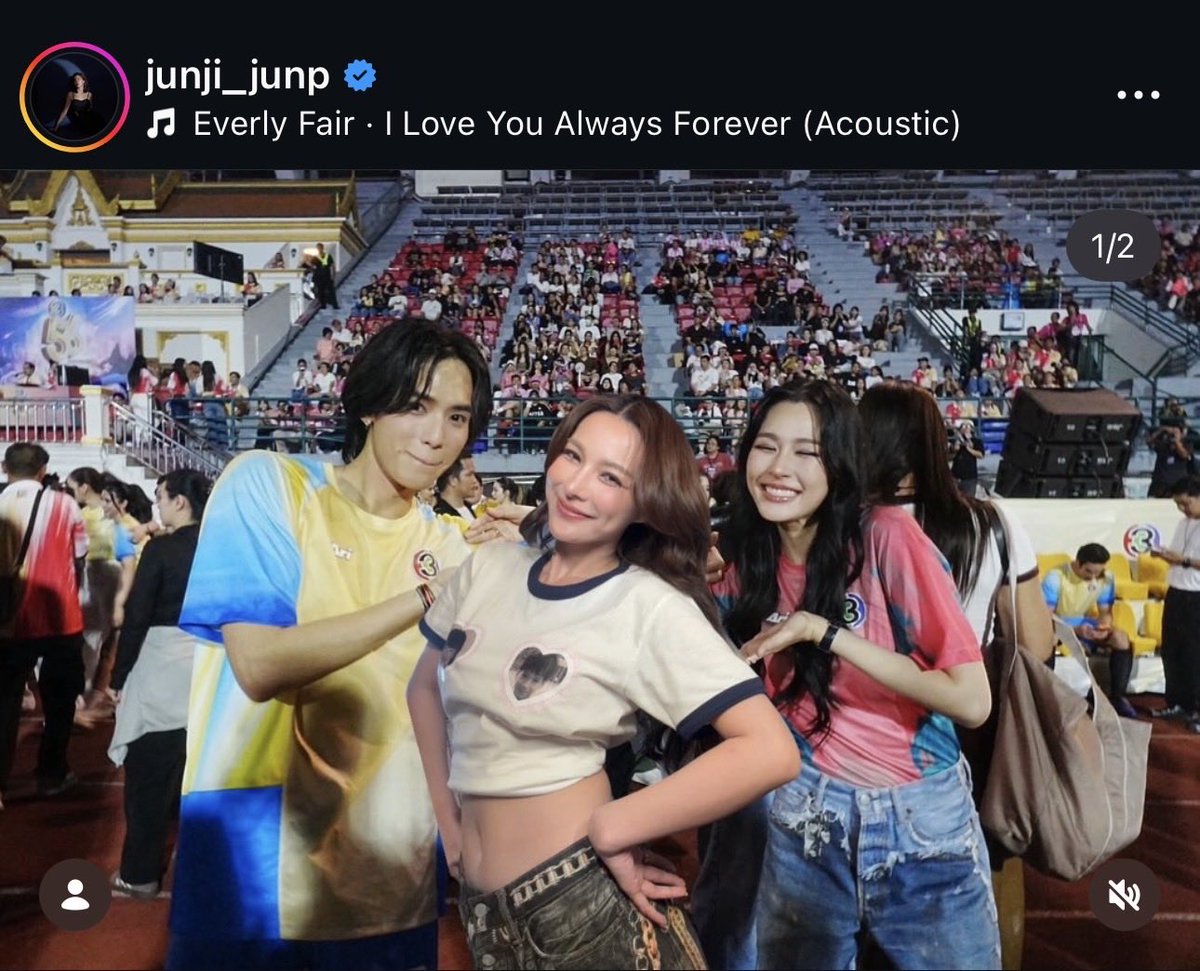 val being random tweet media