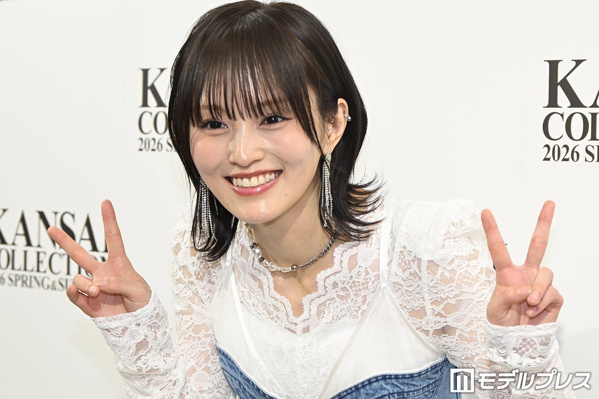 modelpress's tweet photo. 【🌸関コレ2026S/S🌸】

山本彩、元NMB48渡辺美優紀＆白間美瑠と
舞台裏で交流「ずっと変わらない戦友」

📸高画質写真
https://t.co/4pISFrfHlG

ソロデビュー10周年節目に
「365日の紙飛行機」歌唱🎵

#関西コレクション ＠SayakaNeon https://t.co/512vnh3xb6