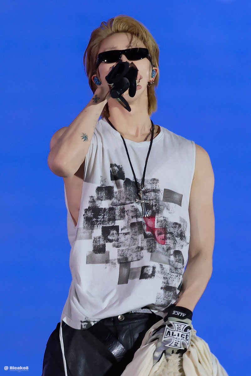 xujams's tweet image. #crashout