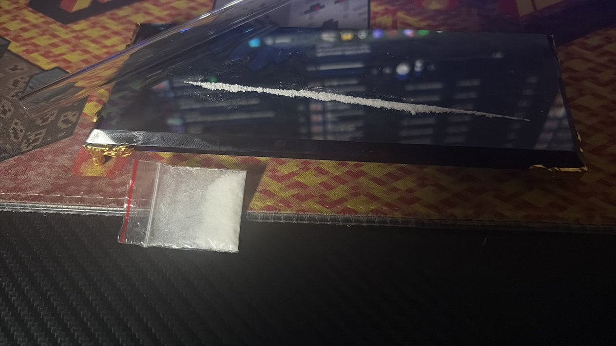 shit cig tweet media