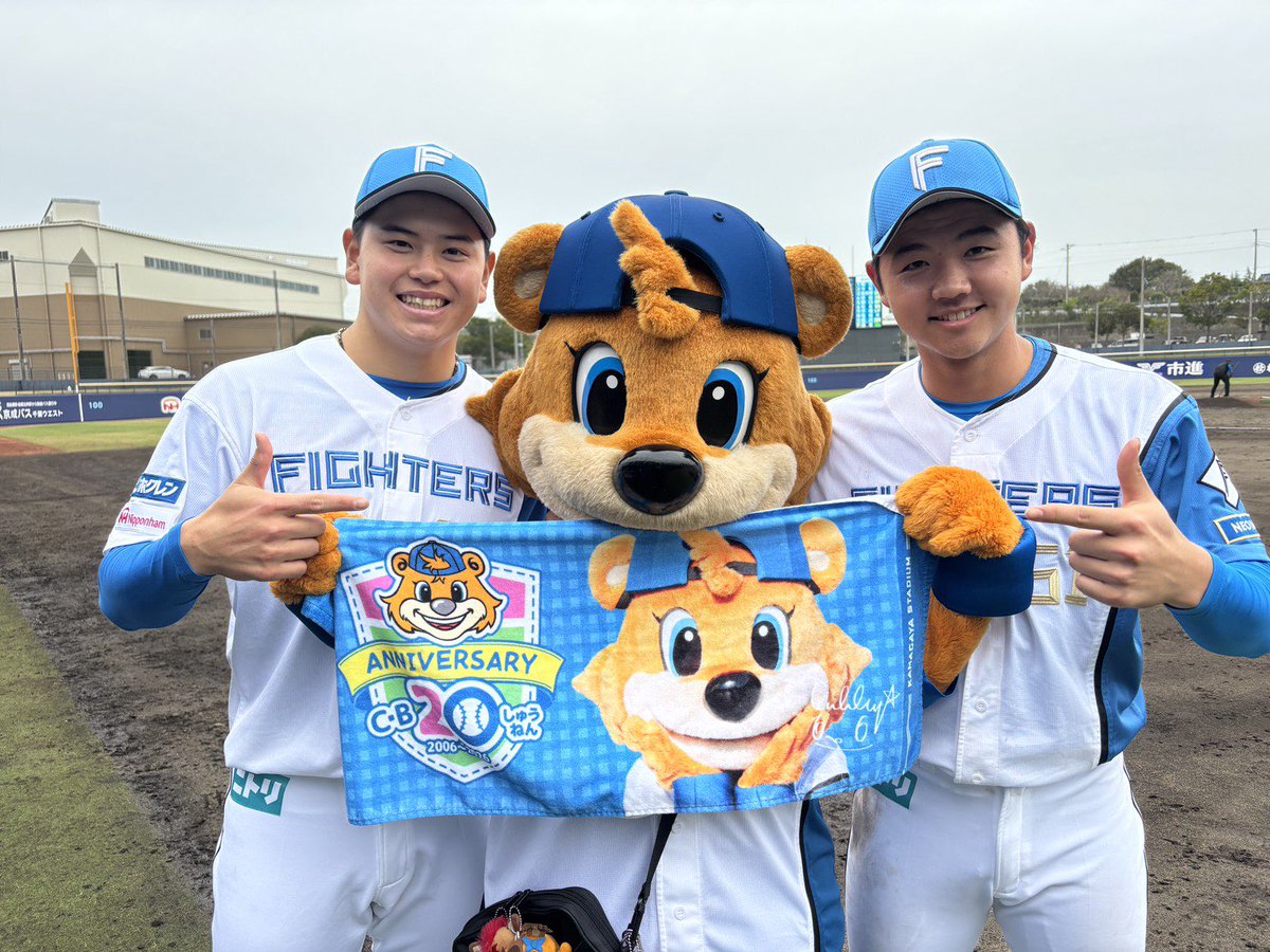 カビー tweet media