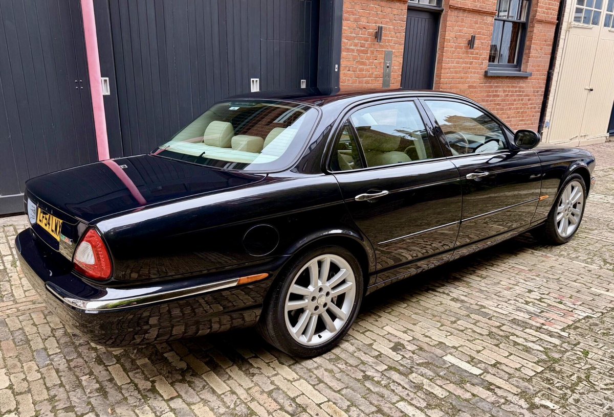 gsmales's tweet image. This Jaguar XJR may be over 21 years old, but there are not many cars as quick and classy to move around the country.

#Jaguar #ModernClassics #ClassicCars #2000s