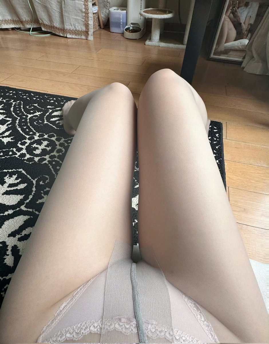 Yuanyongmeme's tweet photo. Do you like to call me Mom?
#horny #wet #nsfw #nsfwtwtًًً https://t.co/OYnndcawMg