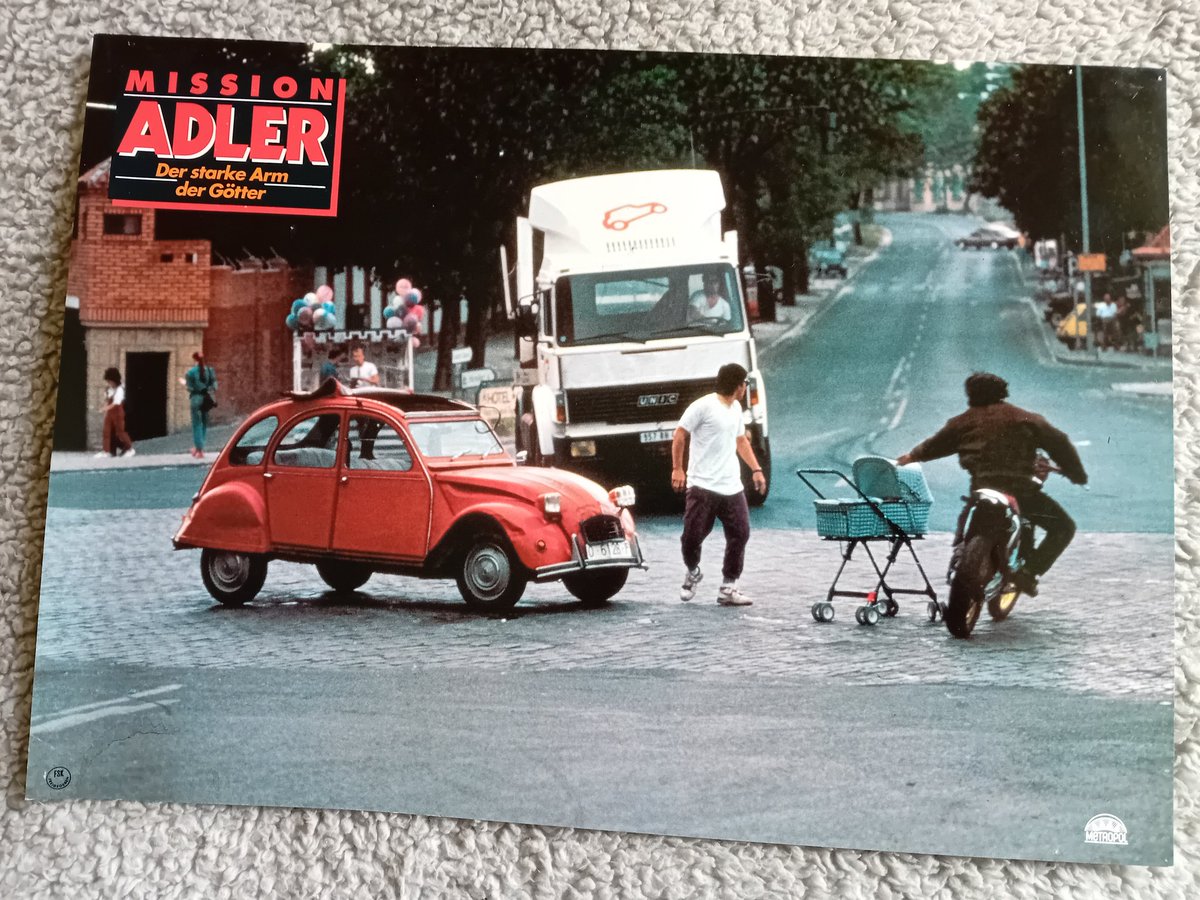 KevinChan478's tweet photo. Armour of God II Operation Condor (1991) German lobby cards 1 to 4
#ArmourofGodII #OperationCondor #ProjectEagle #JackieChan #CarolCheng #EvaCobo #ShôkoIkeda #JonathanIsgar #VincentLyn #GoldenHarvest @EyeOfJackieChan @RK9192 https://t.co/JflbWNkg4n