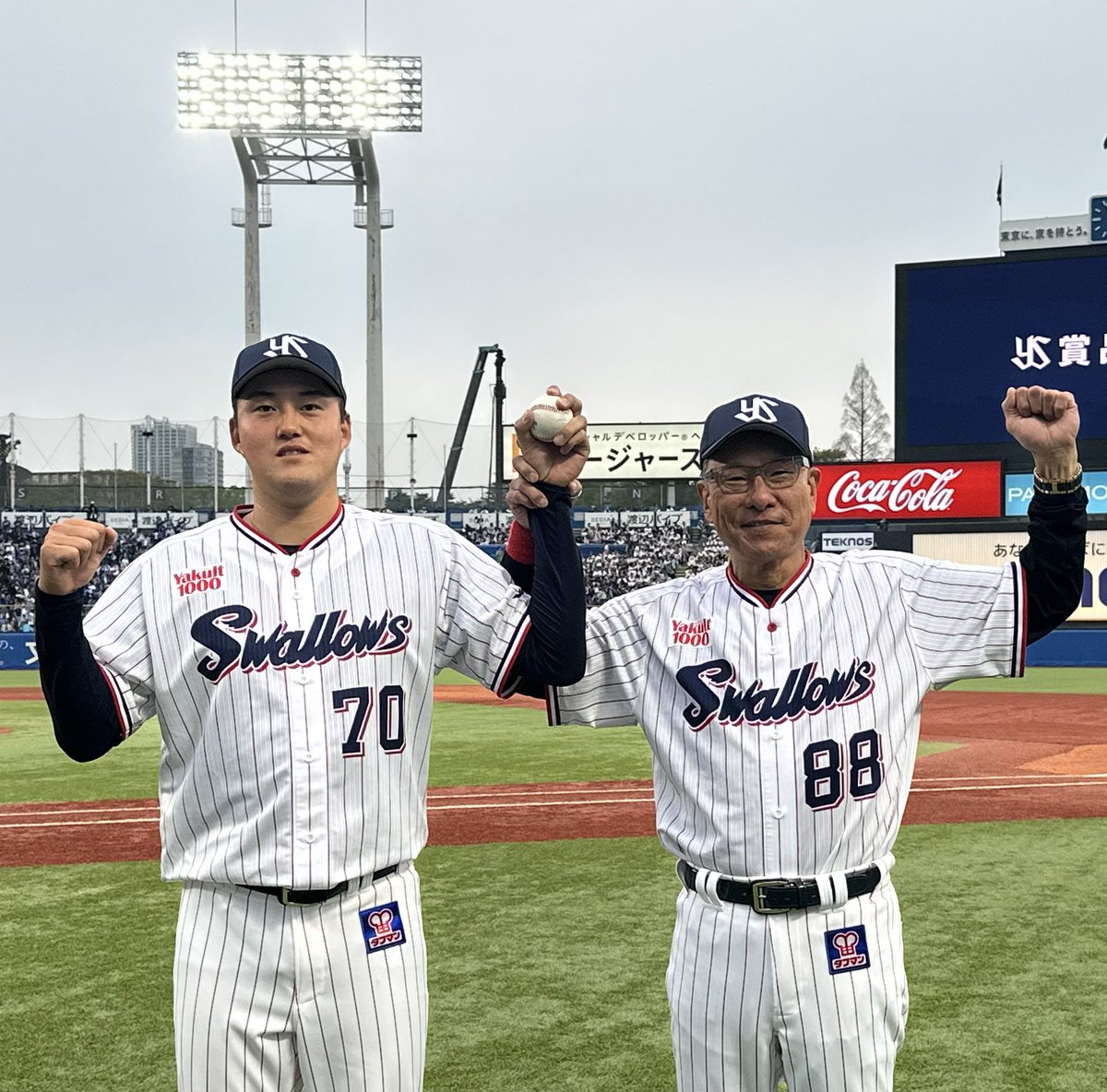 東京ヤクルトスワローズ公式 tweet media