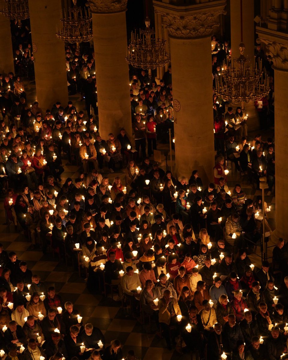 Cathédrale Notre-Dame de Paris tweet media