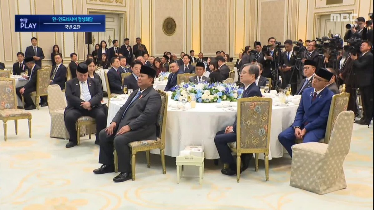 Catholic 𐕣 tweet media