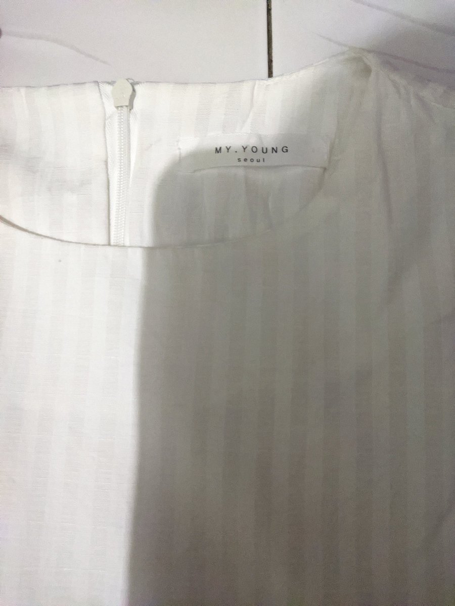 nonsens3e's tweet photo. wts white dress salur ada furing ya jadi aman ga nerawang baru dipake 1x 60k boleh nego bisa 🍊 freeong https://t.co/KXGXcfX8JN