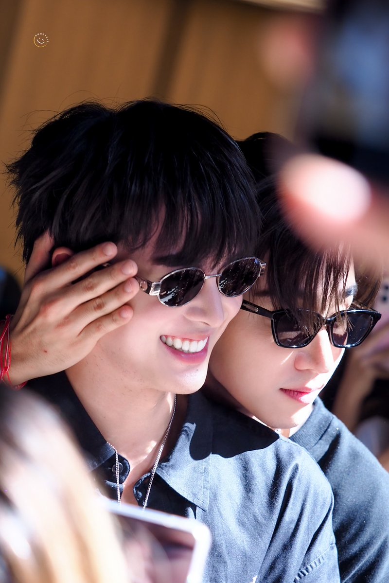 ♡⃕ รุ่งเรือง`🖤🤍 tweet media