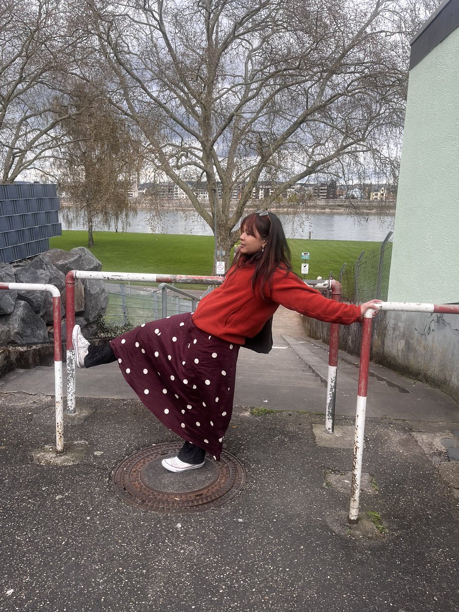 inaya🧟‍♀️⬅️ tweet media