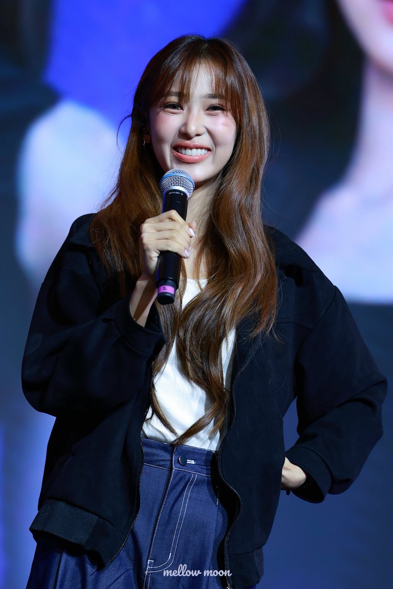 𝒎𝒆𝒍𝒍𝒐𝒘 𝒎𝒐𝒐𝒏🌕 tweet media