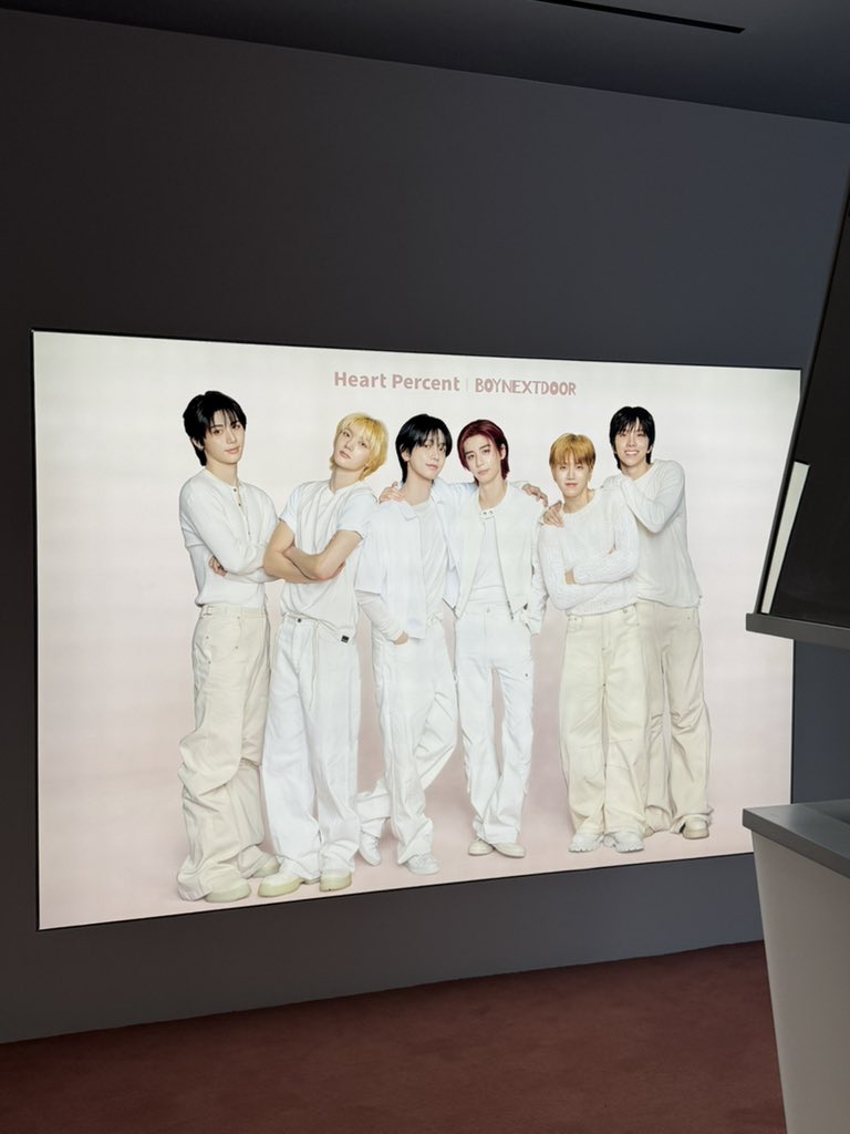 셉띠21 tweet media