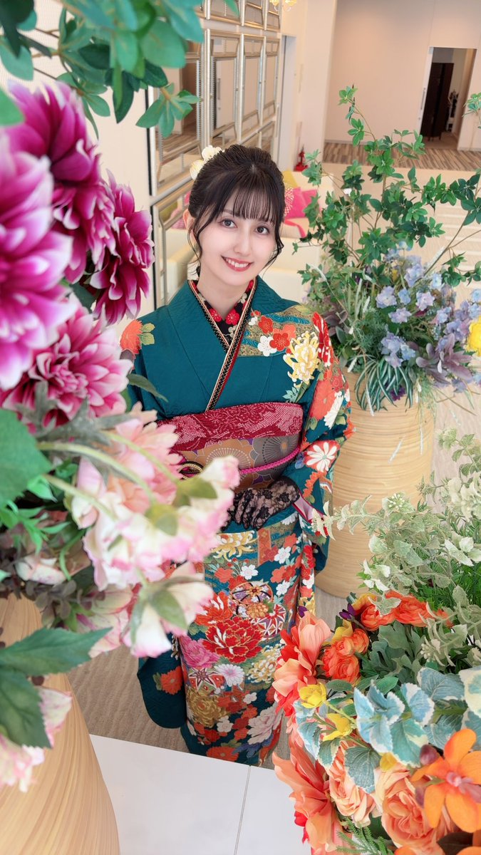 駒形友梨_official tweet media